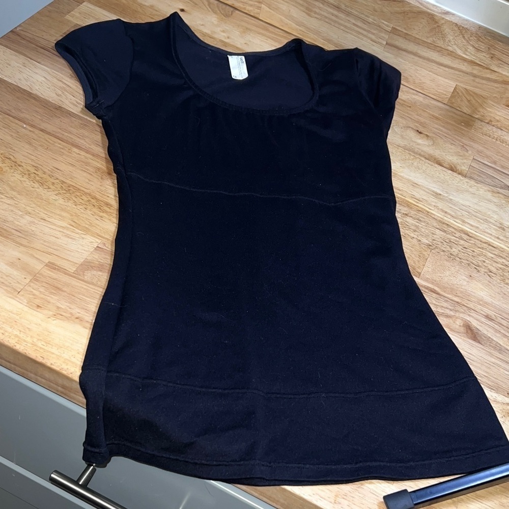 Elegant Black Short Sleeve Women's Top